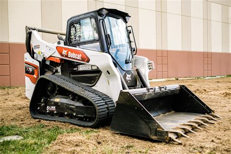 bobcat skid steer bucking